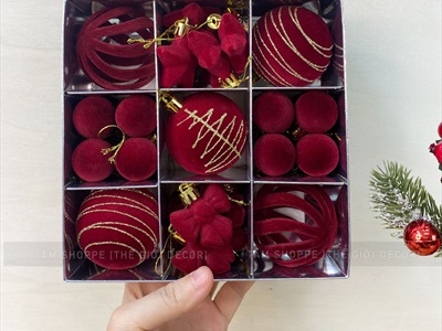 Hộp 35 phụ kiện châu nhung Đỏ phun kim tuyến Vàng [Nhiều kiểu - ĐK 3-6cm] PKT-X-08